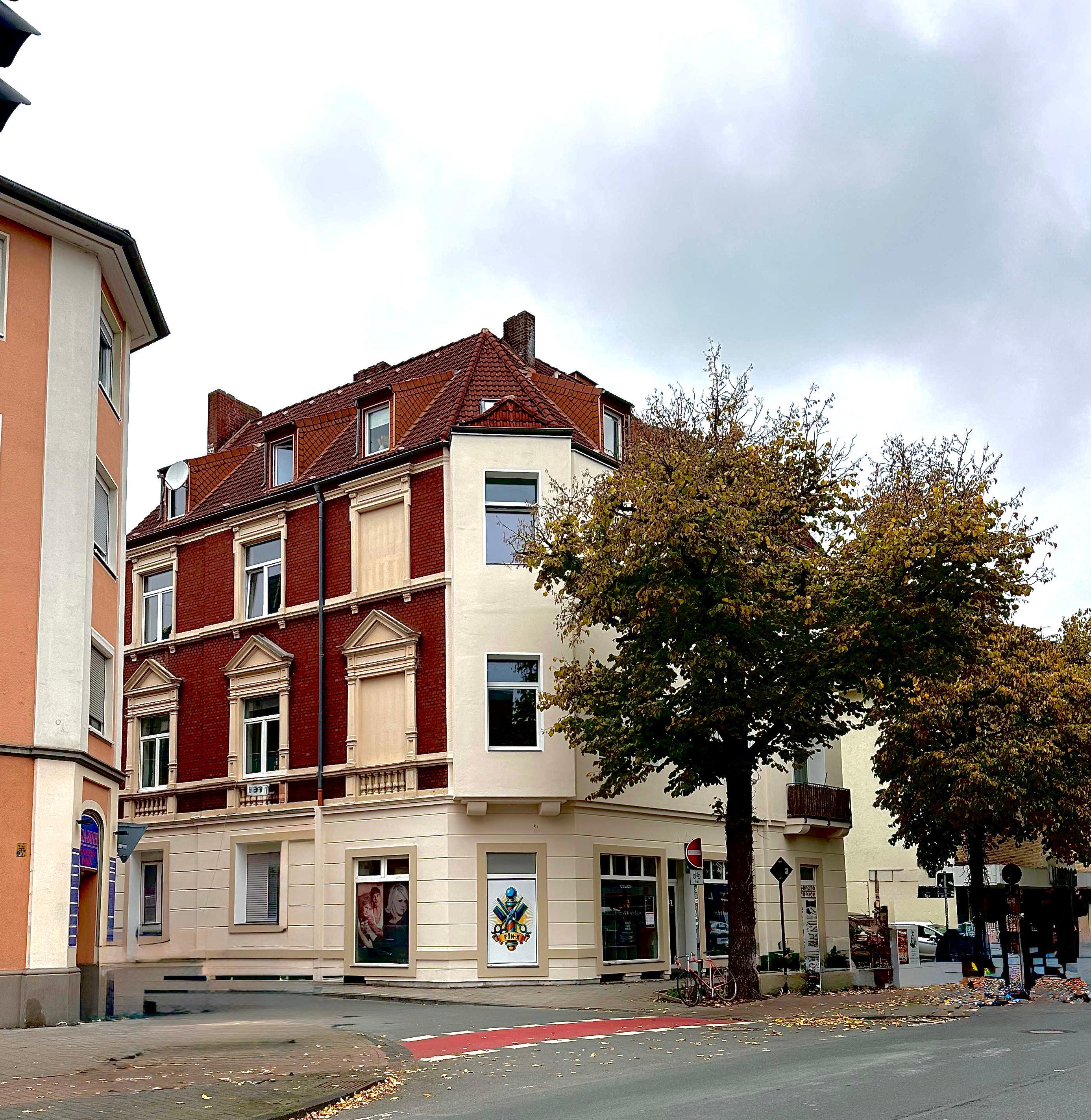 WG-Neugründung: 3-Zimmer-Wohnung mit Einbauküche und Balkon im Südviertel