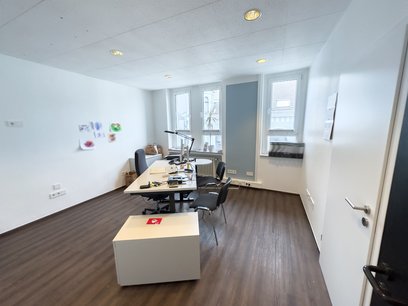 Büro 1