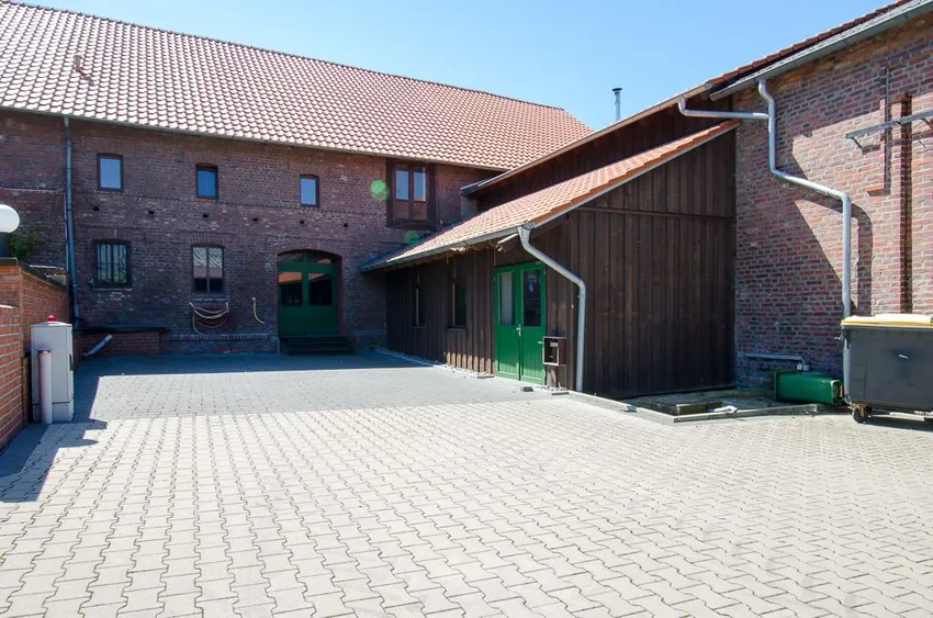 Zugang Halle