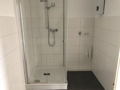 Bad mit Waschmaschinenplatz