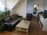 Wohn und Schlafzimmer 