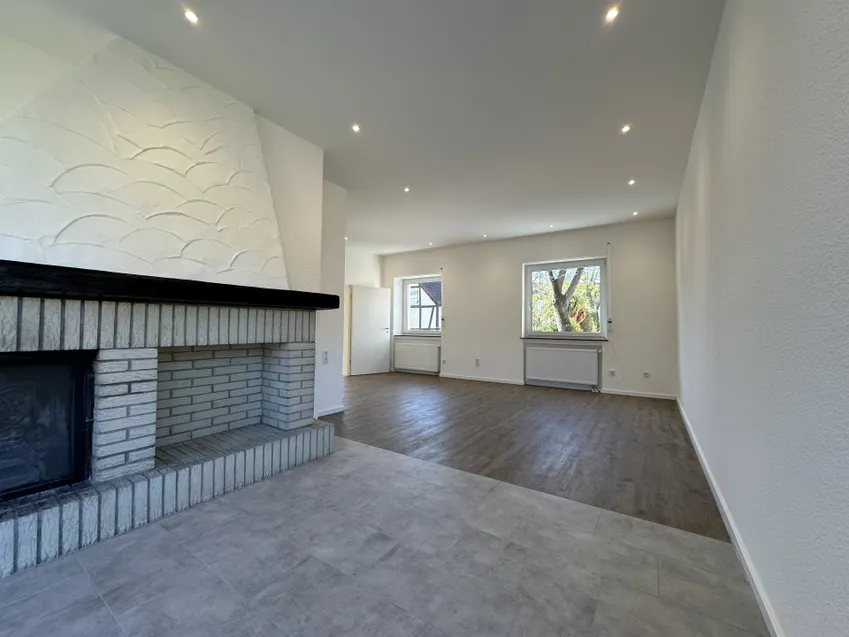 Essbereich mit Kamin