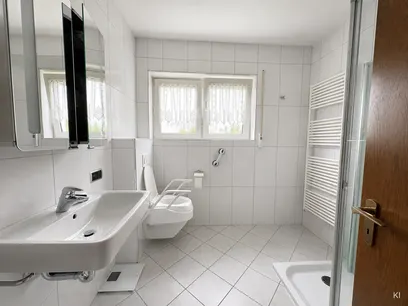 Badezimmer EG