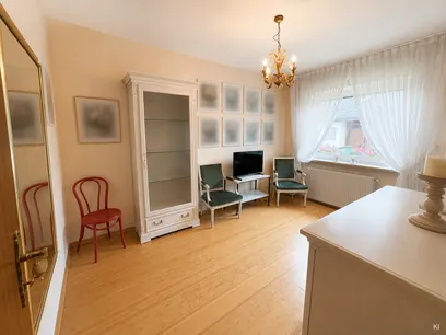 Arbeitszimmer ( EG )