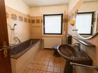 Badezimmer ( EG ) 