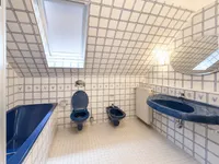 Badezimmer ( OG ) 
