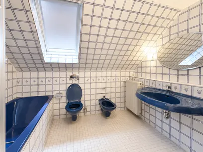 Badezimmer ( OG ) 