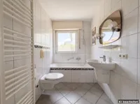 EG links Badezimmer