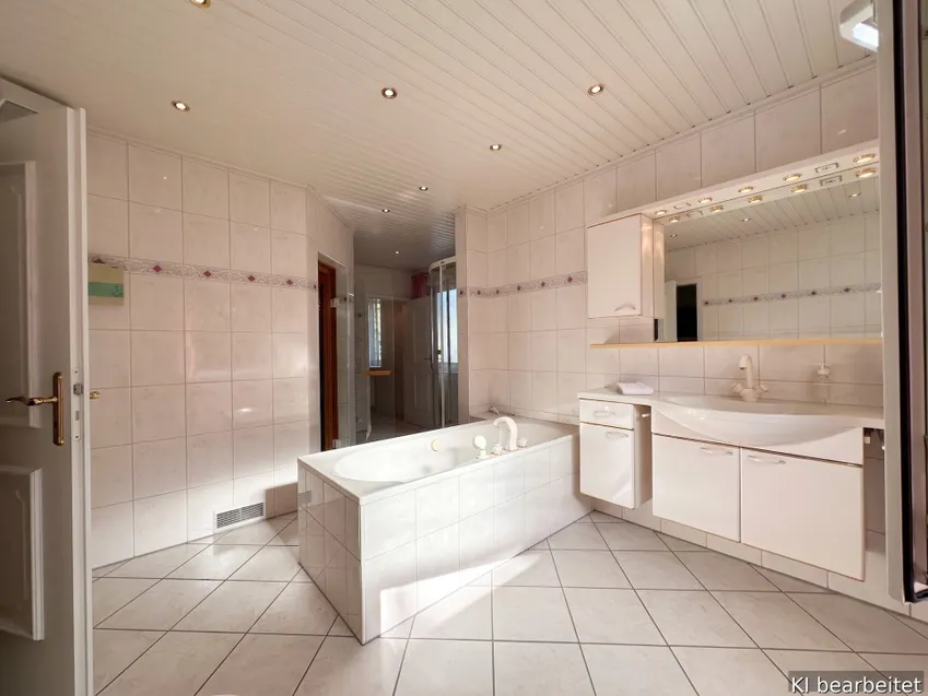 Badezimmer Badewanne