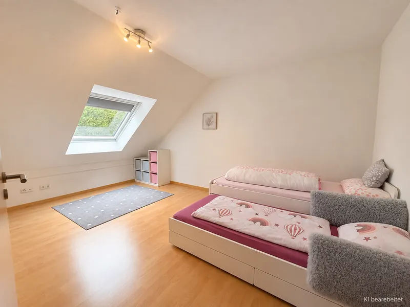 Charmante 4-Zimmer-Maisonettewohnung mit Balkon in Iserlohn - Photo 3