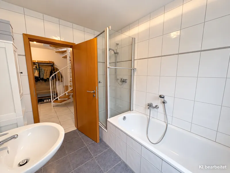 Charmante 4-Zimmer-Maisonettewohnung mit Balkon in Iserlohn - Photo 5
