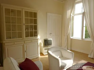 Hochwertig möblierte Wohnung im Landhausstil
