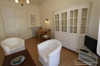 Schicke kleine Wohnung in schöner Jugendstilvilla