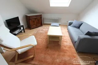 Möblierte 2,5-Zimmer-Dachgeschosswohnung in der Bonner Südstadt!