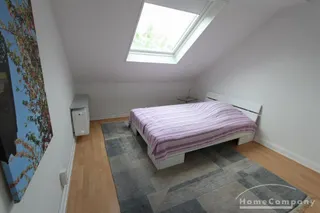 Möblierte 2,5-Zimmer-Dachgeschosswohnung in der Bonner Südstadt!
