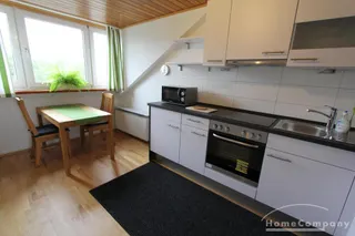 Möblierte 2,5-Zimmer-Dachgeschosswohnung in der Bonner Südstadt!