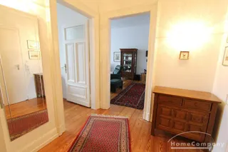 Möblierte Wohnung in Bonn mit Ambiente und Charme im Gründerzeitaltbau!