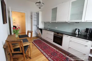 Möblierte Wohnung in Bonn mit Ambiente und Charme im Gründerzeitaltbau!
