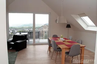 Helle Dachgeschoss- Wohnung "Panoramablick" in einem modernen und komfortablen Mehrfamilienhaus in Nickenich bei Andernach!