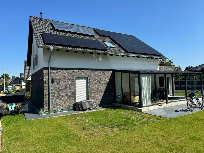 Coming soon! Die Familie kann kommen! SMART Home in Ellerbek in Südwestlage