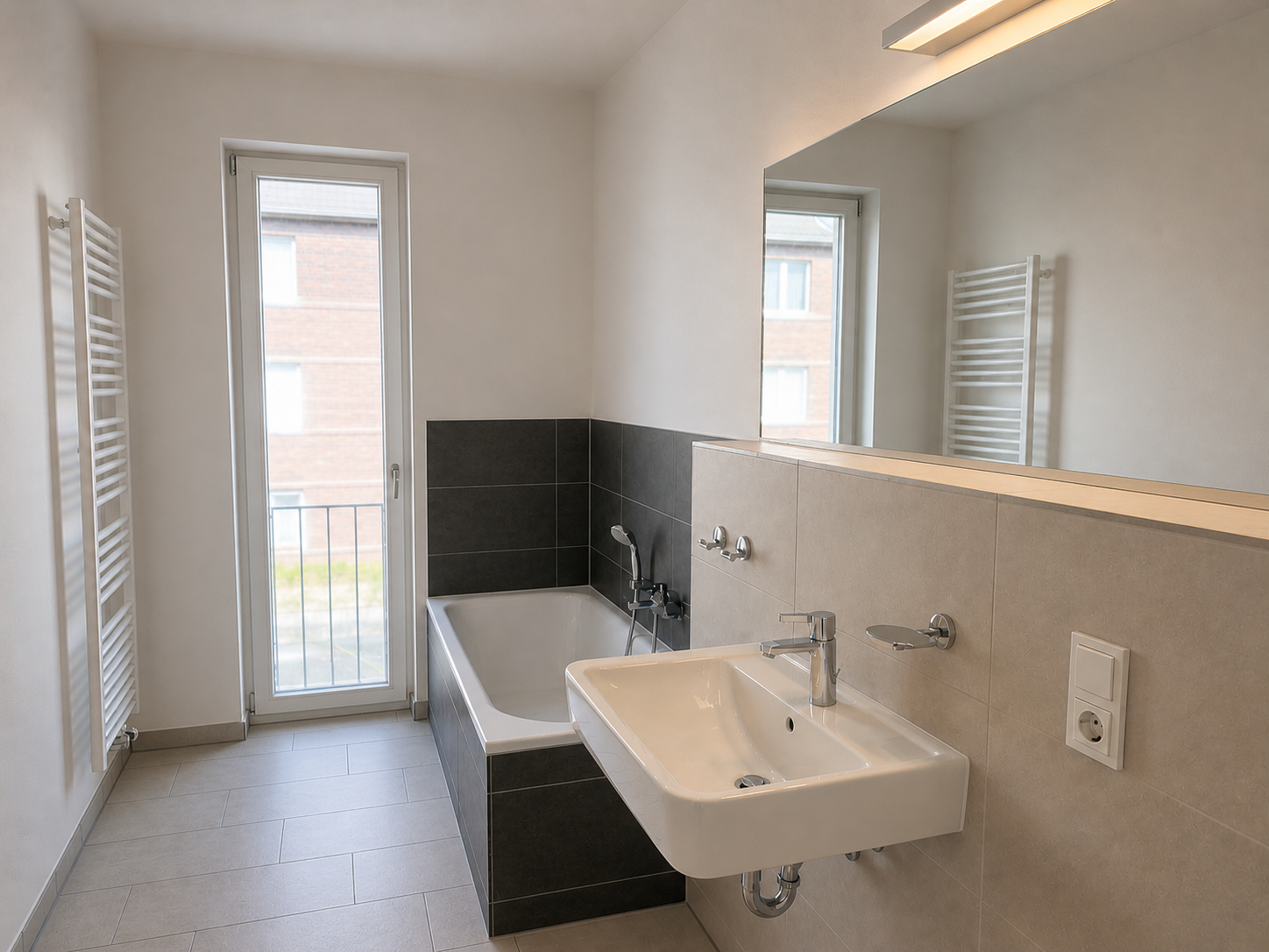 Wannenbadezimmer