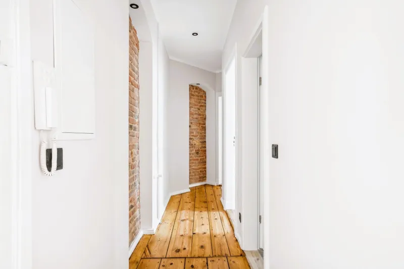 backbone_514318-A_061_WEB 1