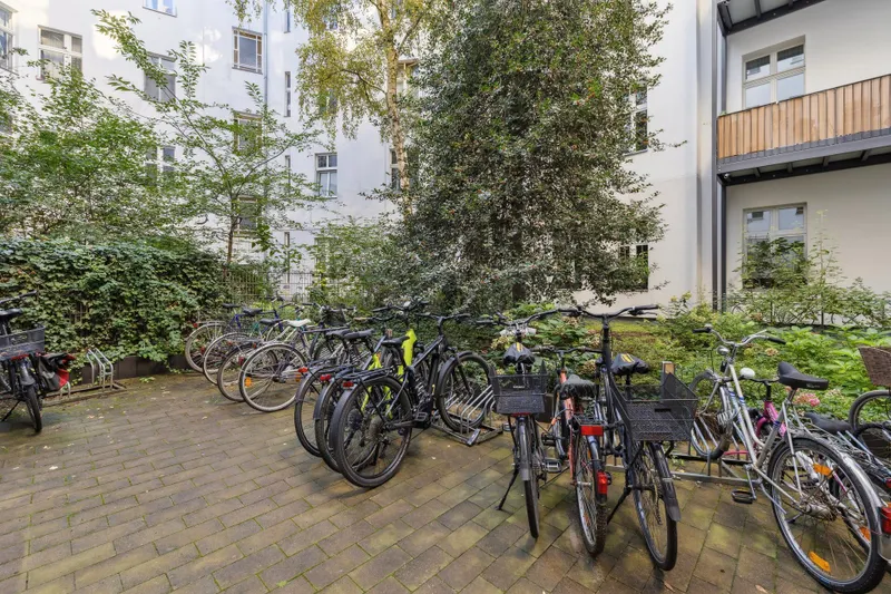 Gründerzeitperle im beliebten Lietzensee-Kiez mit sonnigem Südbalkon