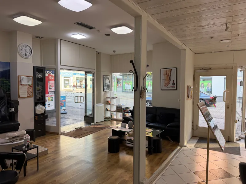 Gewerbeeinheit 1 | Nagelstudio