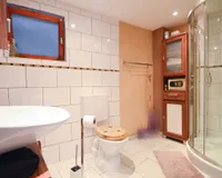 Badezimmer EG