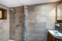 Duschbad EG