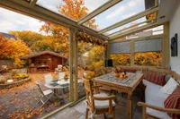 Frühstücken im Wintergarten