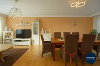 großzügiger Wohn- Essbereich