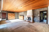 Wohnzimmer mit Kamin