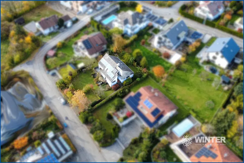 Großzügiges Einfamilienhaus mit Einliegerwohnung in begehrter Lage