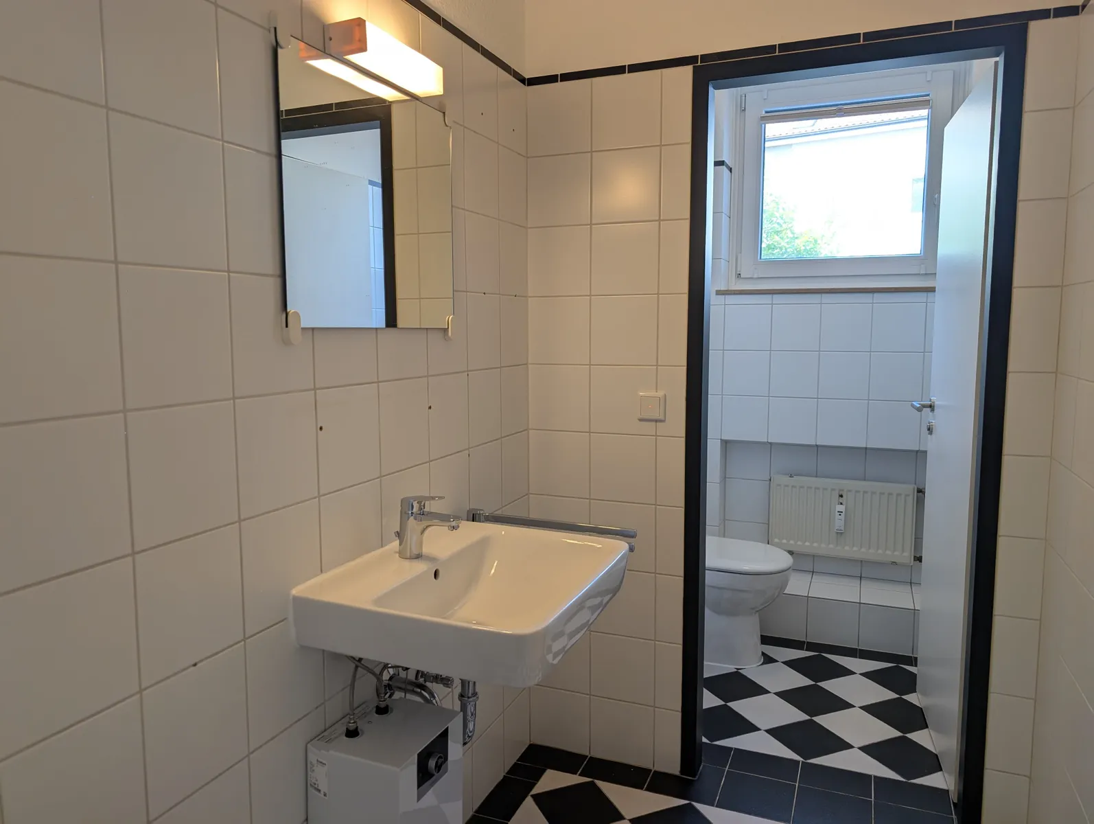 2 separate WC-Anlagen