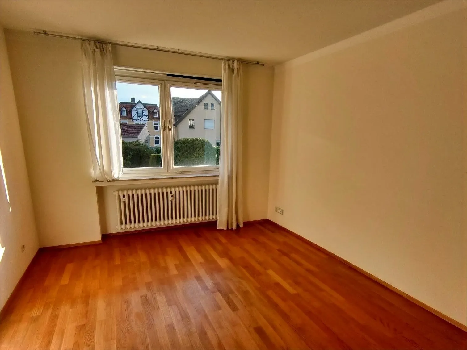 Großes Schlafzimmer