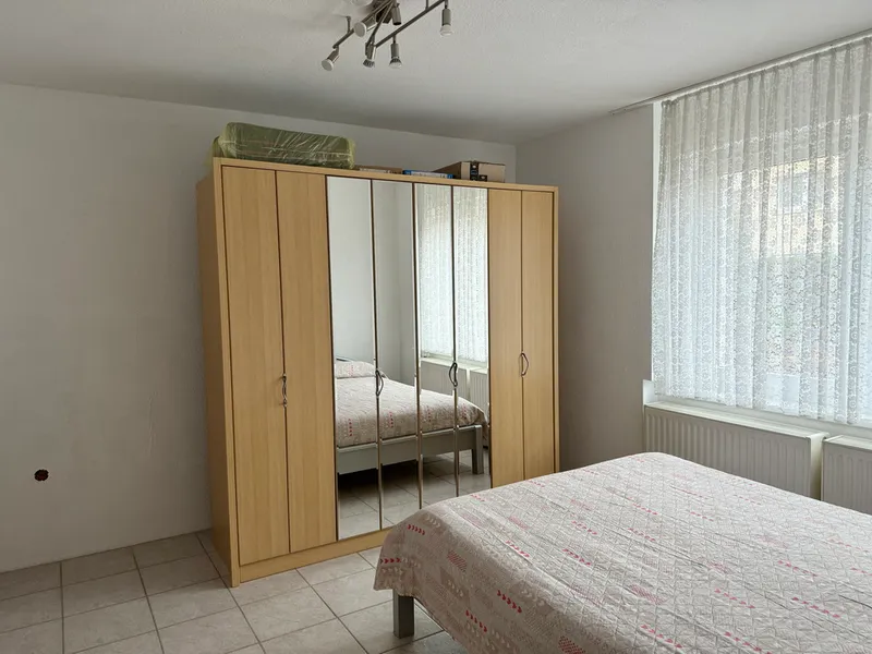 Schlafzimmer II EG