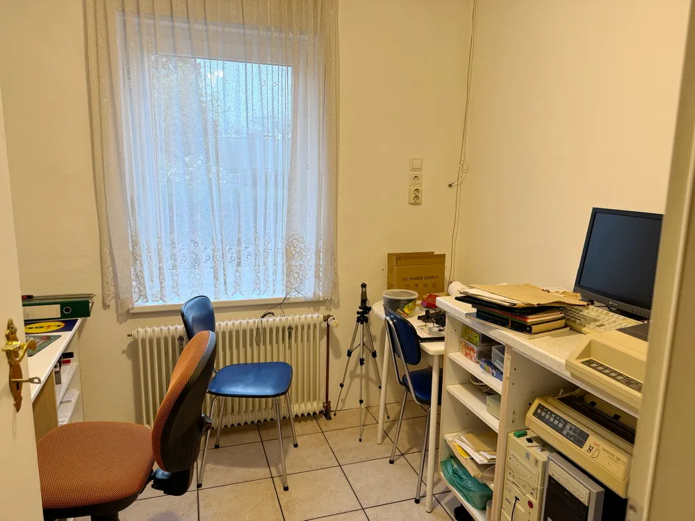 Büro EG