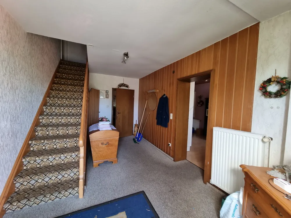 Flur mit Treppenhaus