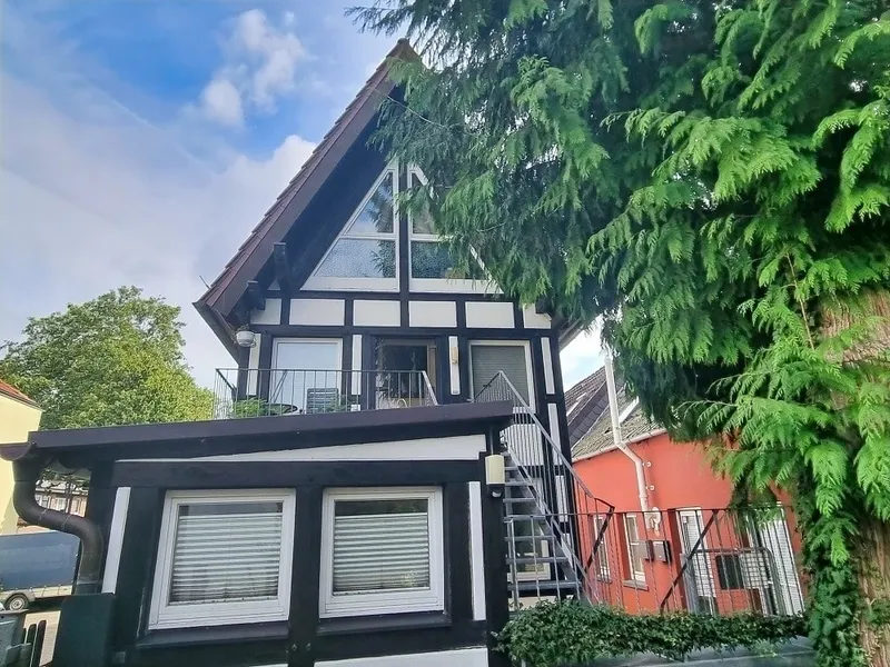 Rückansicht mit Außenaufgang