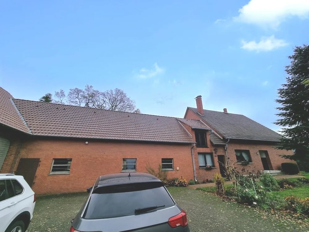 Wohnhaus und Scheune