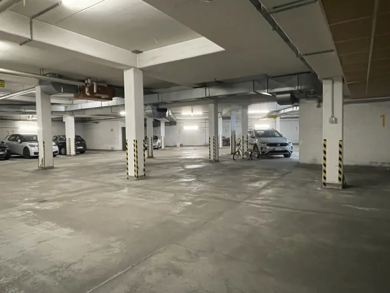 5 Tiefgaragenstellplätze