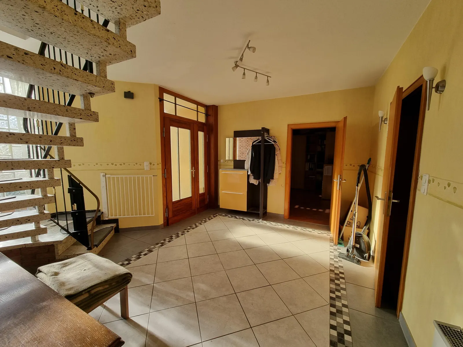 Diele mit Treppenaufgang