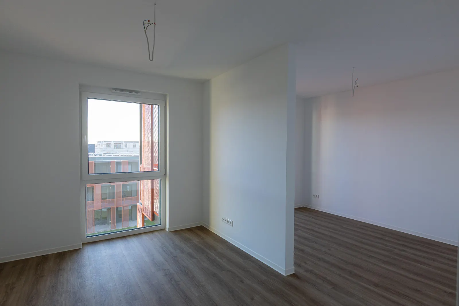 Wohnzimmer mit Trennwand