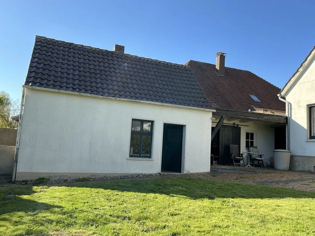 Haupthaus mit Stallung