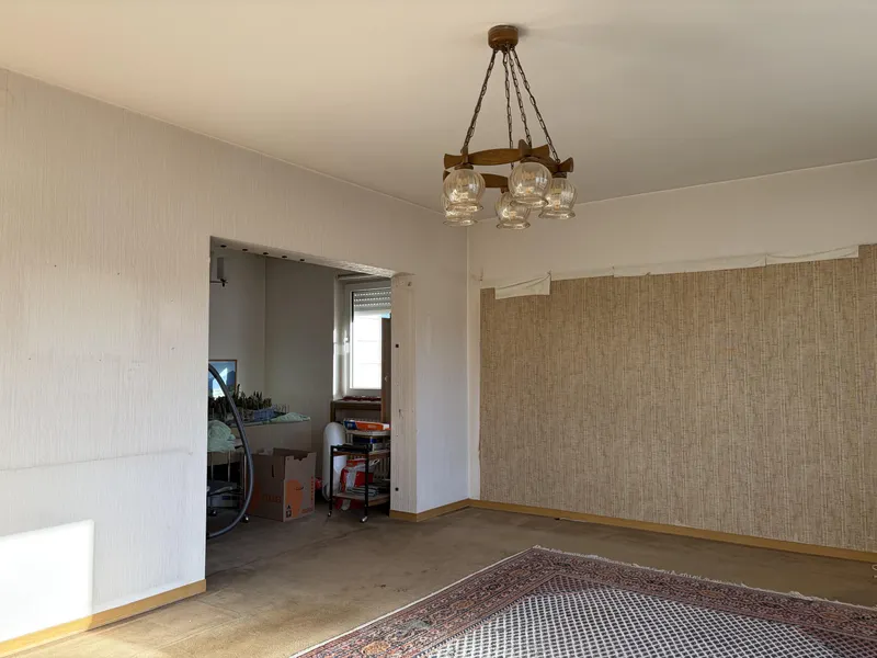 Wohnzimmer und Esszimmer