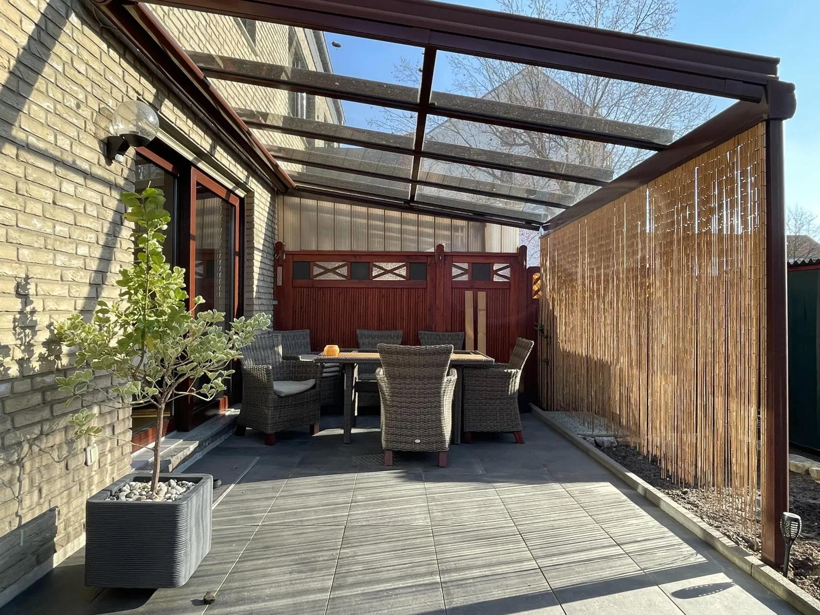 Überdachter Freisitz