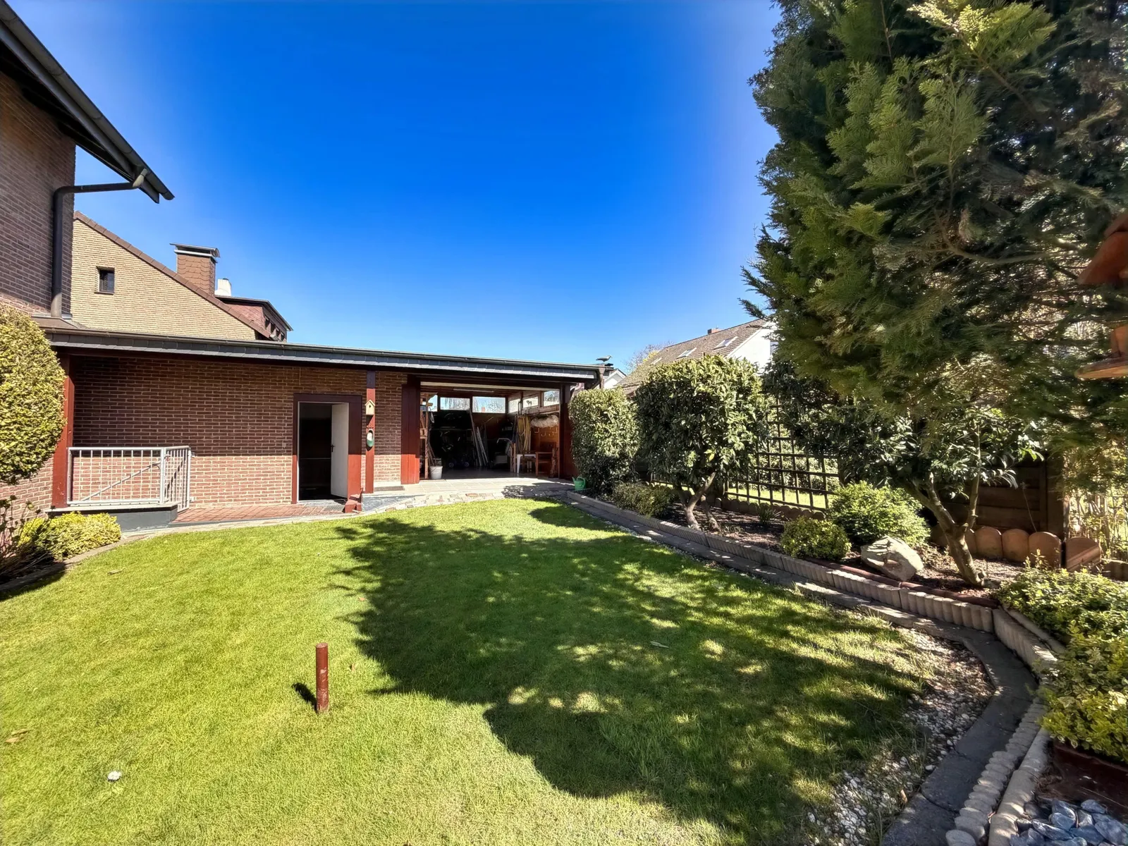 Gartenbereich und Freisitz