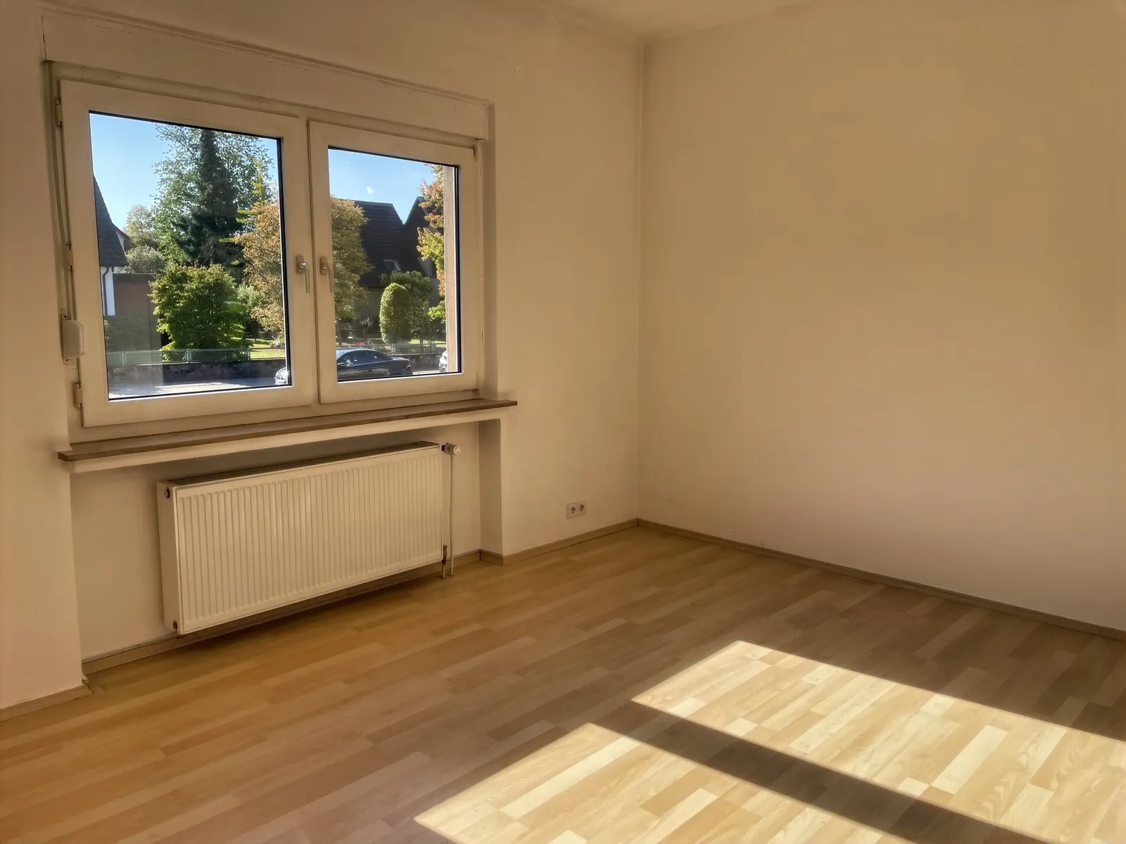 Helles Zimmer im Erdgeschoss