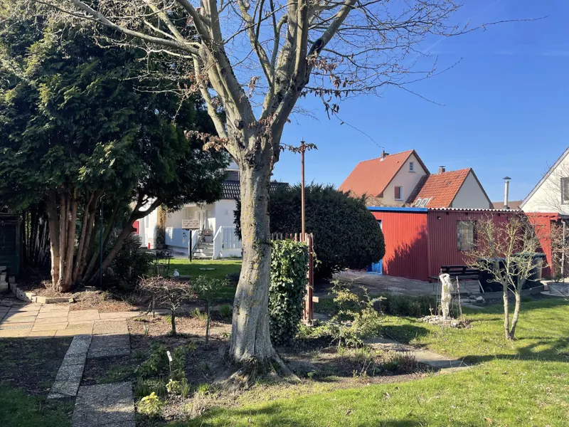 Viel viel Platz im Garten